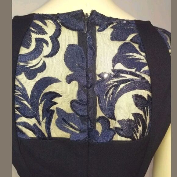 Sangria Navy Lace Sheath Dress Size 2 - Picture 4 of 5